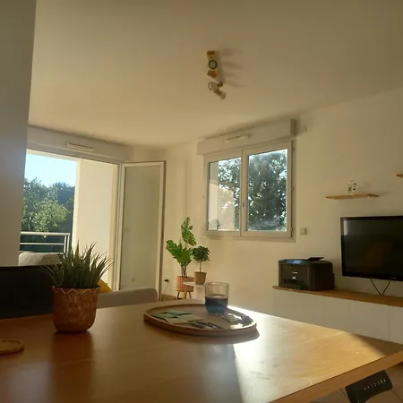 T2 De 56m2 - Geneve A 5 Min- Parking Prive Gratuit Apartment Saint-Julien-en-Genevois