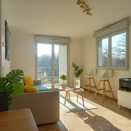 T2 De 56m2 - Geneve A 5 Min- Parking Prive Gratuit * Saint-Julien-en-Genevois