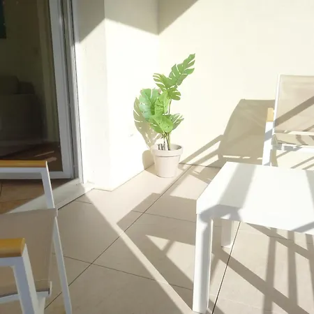Apartment T2 De 56m2 - Geneve A 5 Min- Parking Prive Gratuit Saint-Julien-en-Genevois